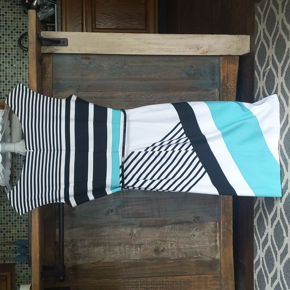 London Times Striped Shift Dress with Belt - Women's 10 - Picture 5 of 8